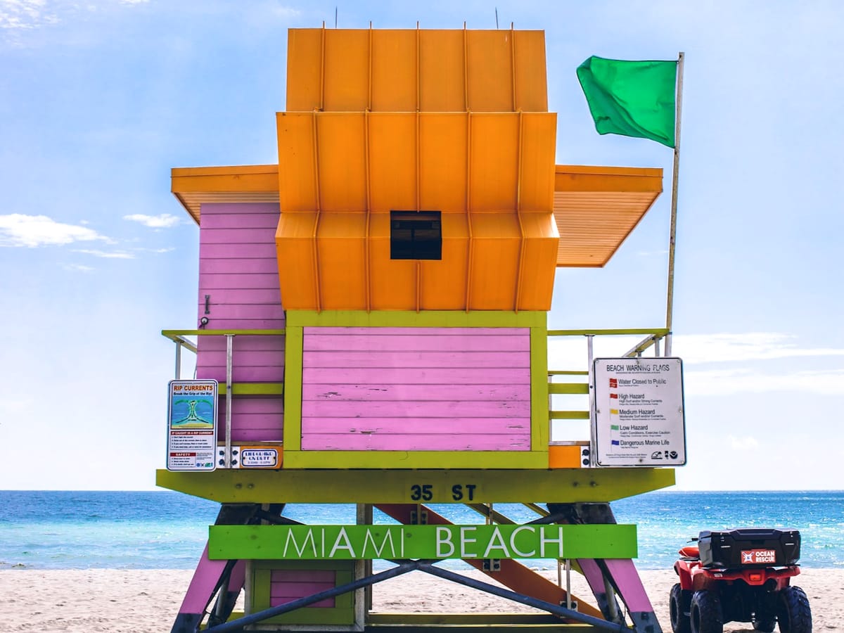 Torre de salvavidas en Miami Beach